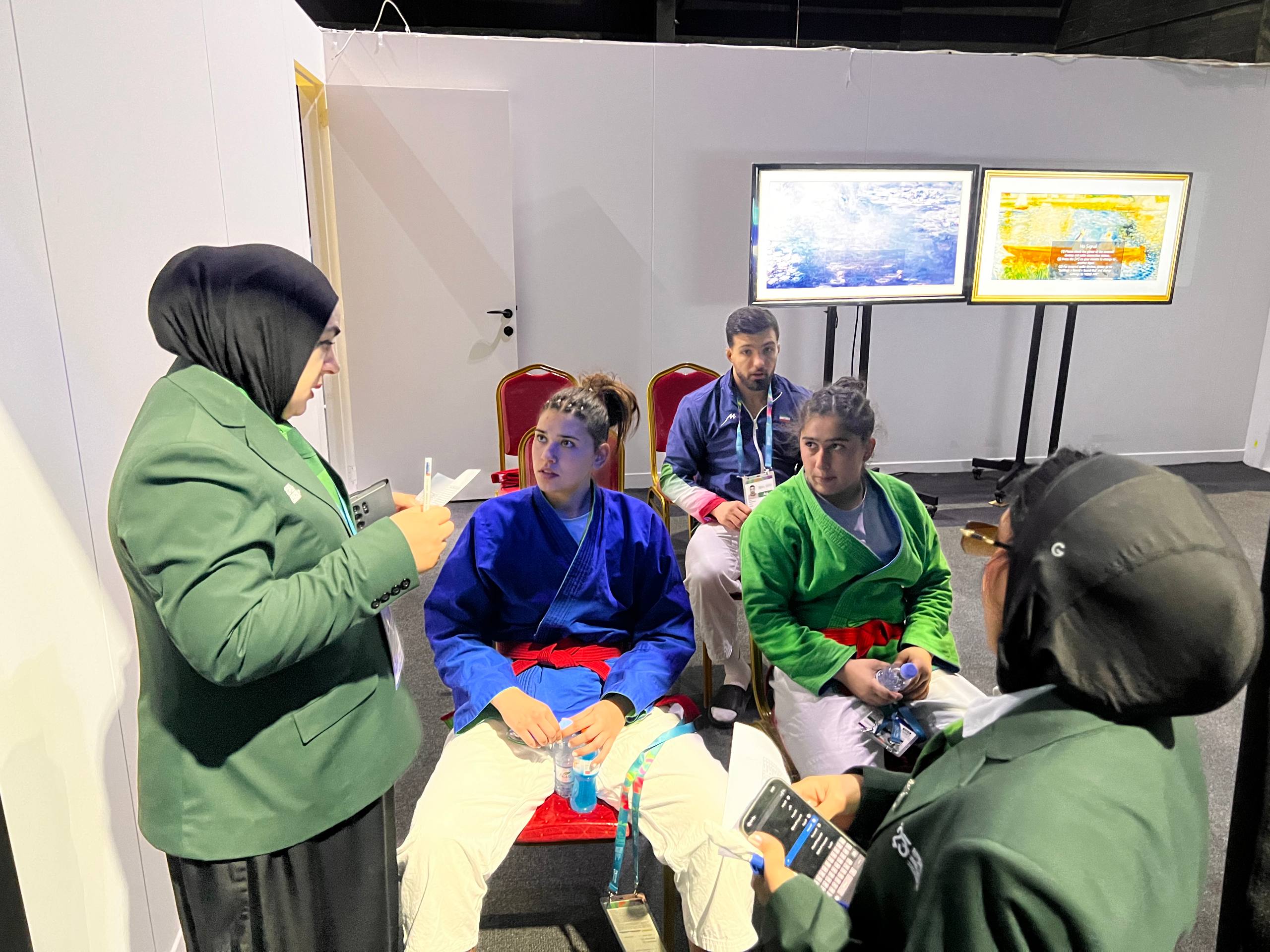 photo_2025-11-06_20-00-34